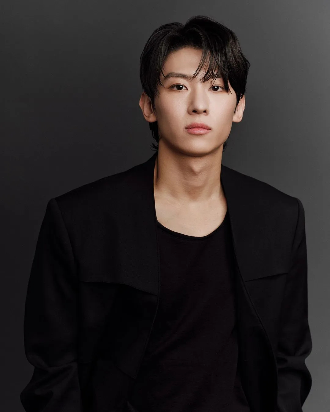 actor Kim Jin Young large photo