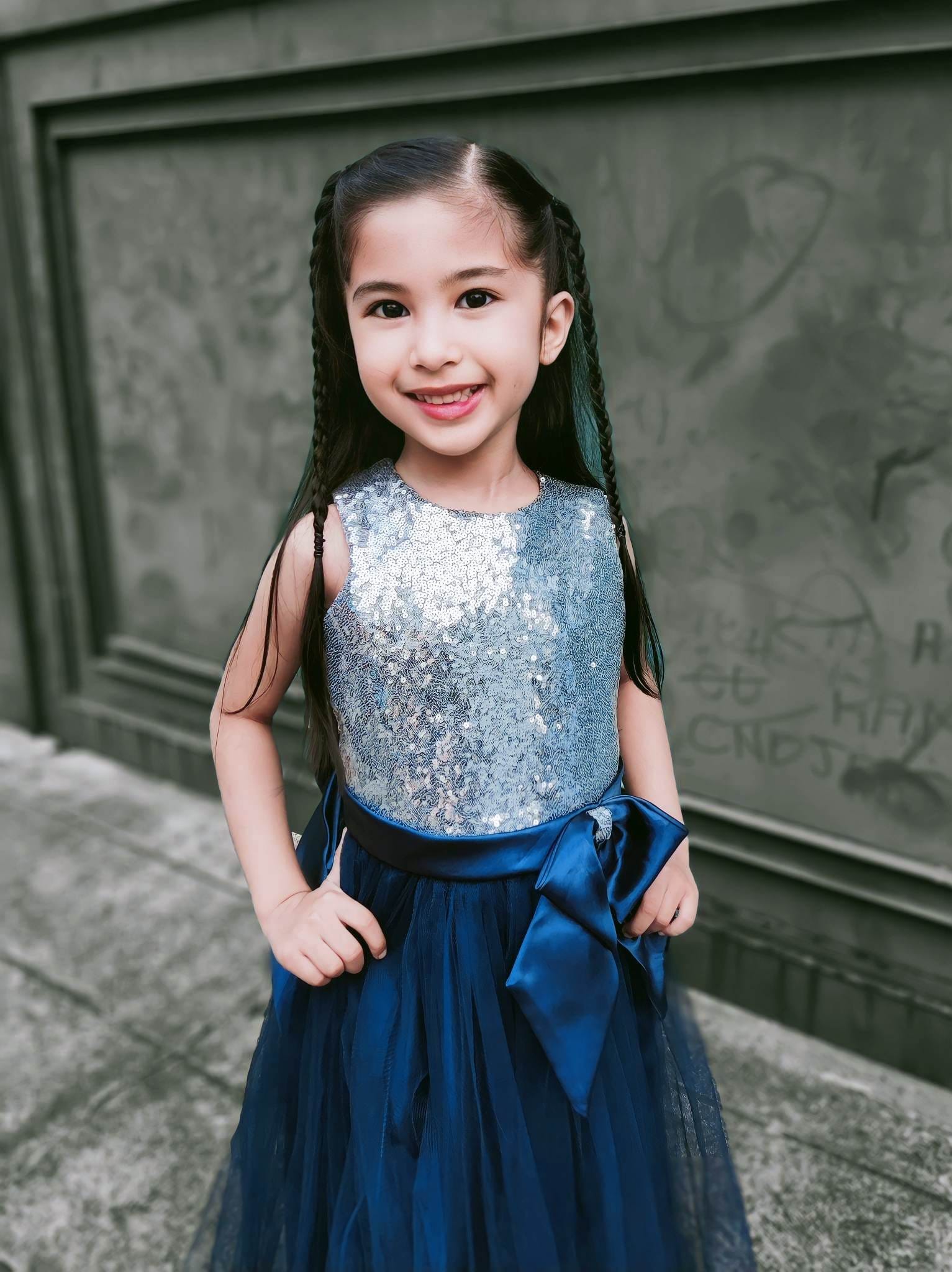 actor Erin Espiritu large photo