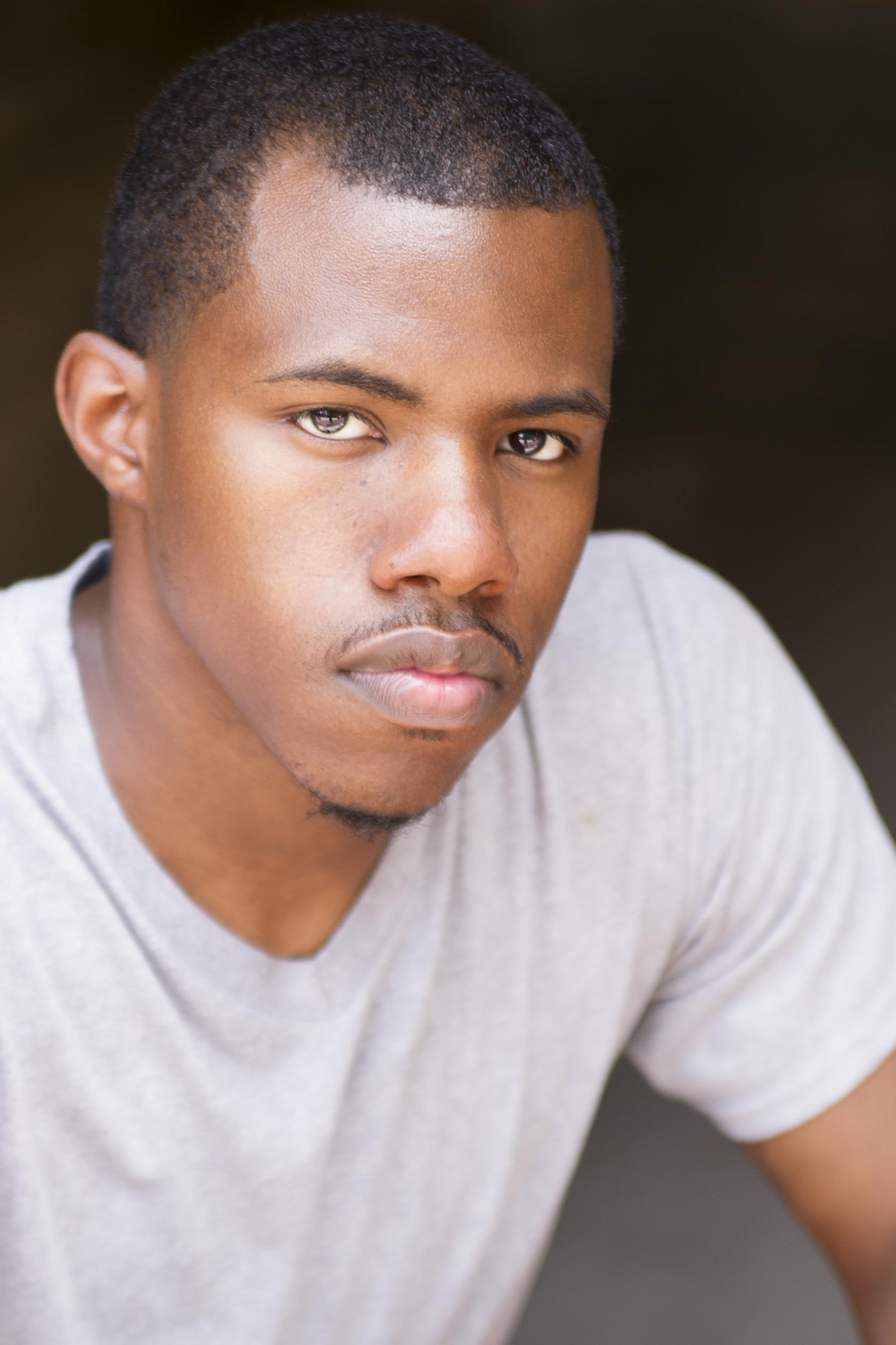 actor Vonzell Scott large photo