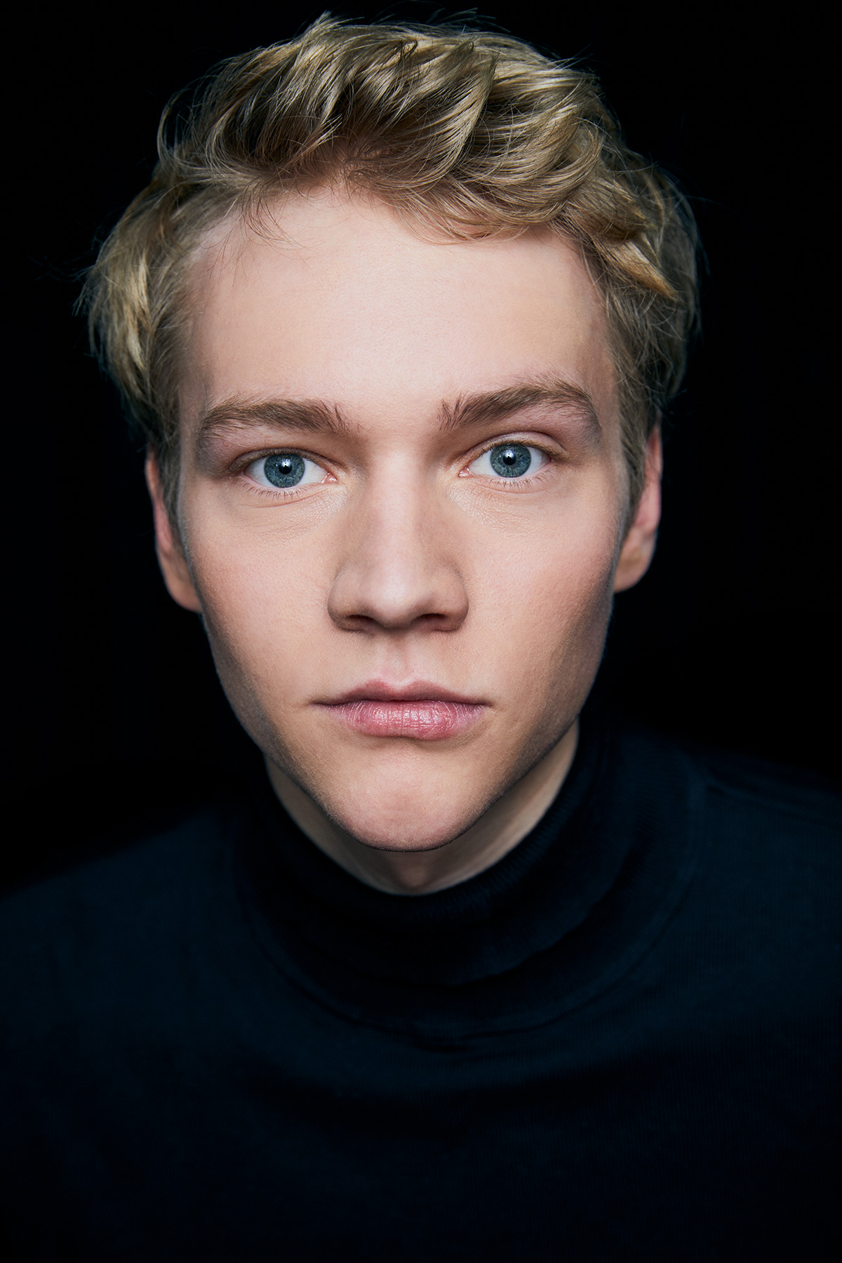 actor Bruno Alexander large photo