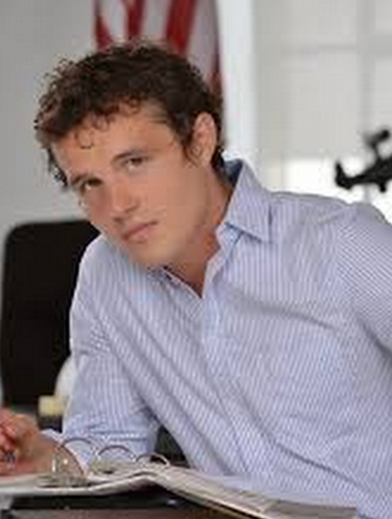 actor Robby Echo large photo