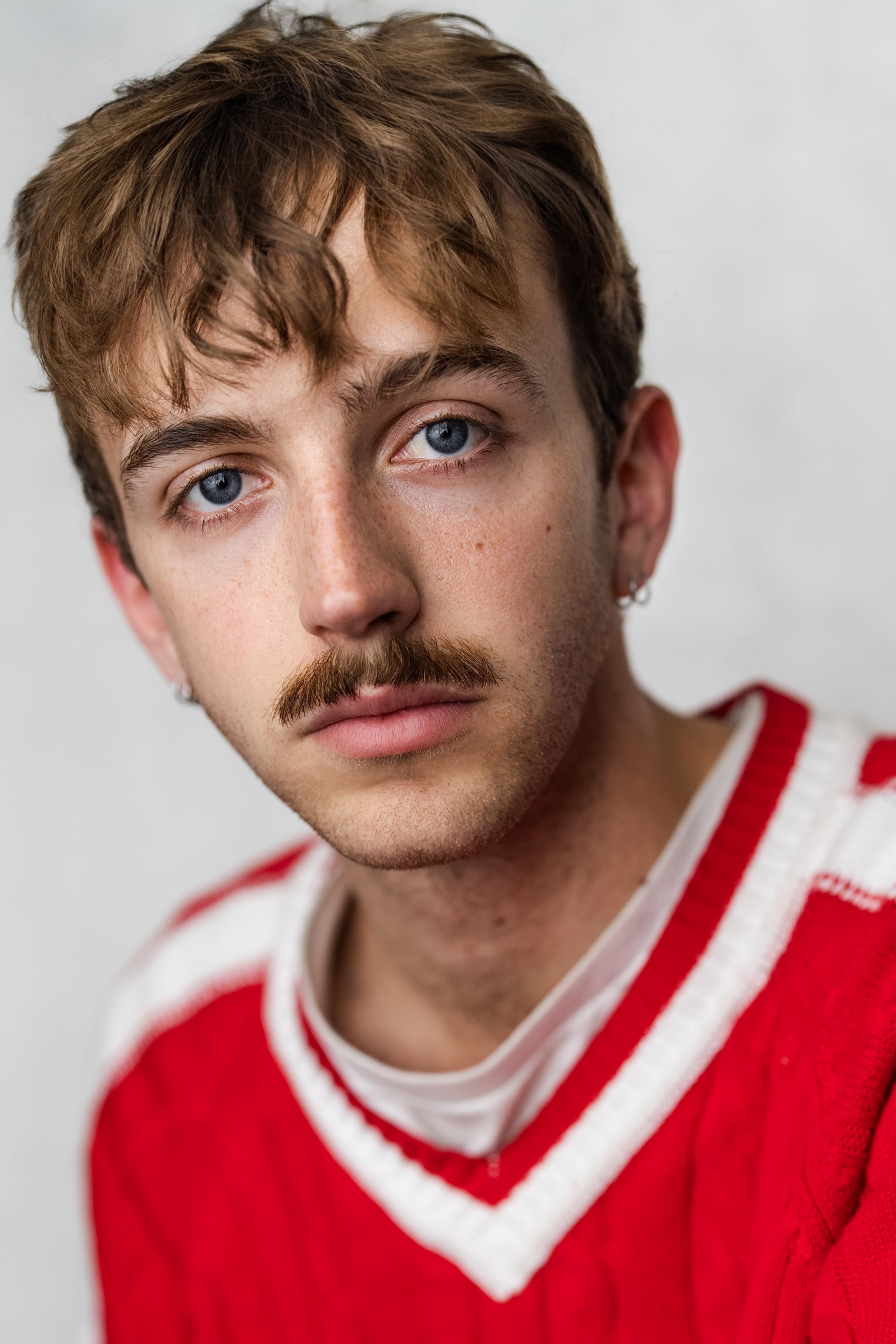 actor Brian Briggs large photo