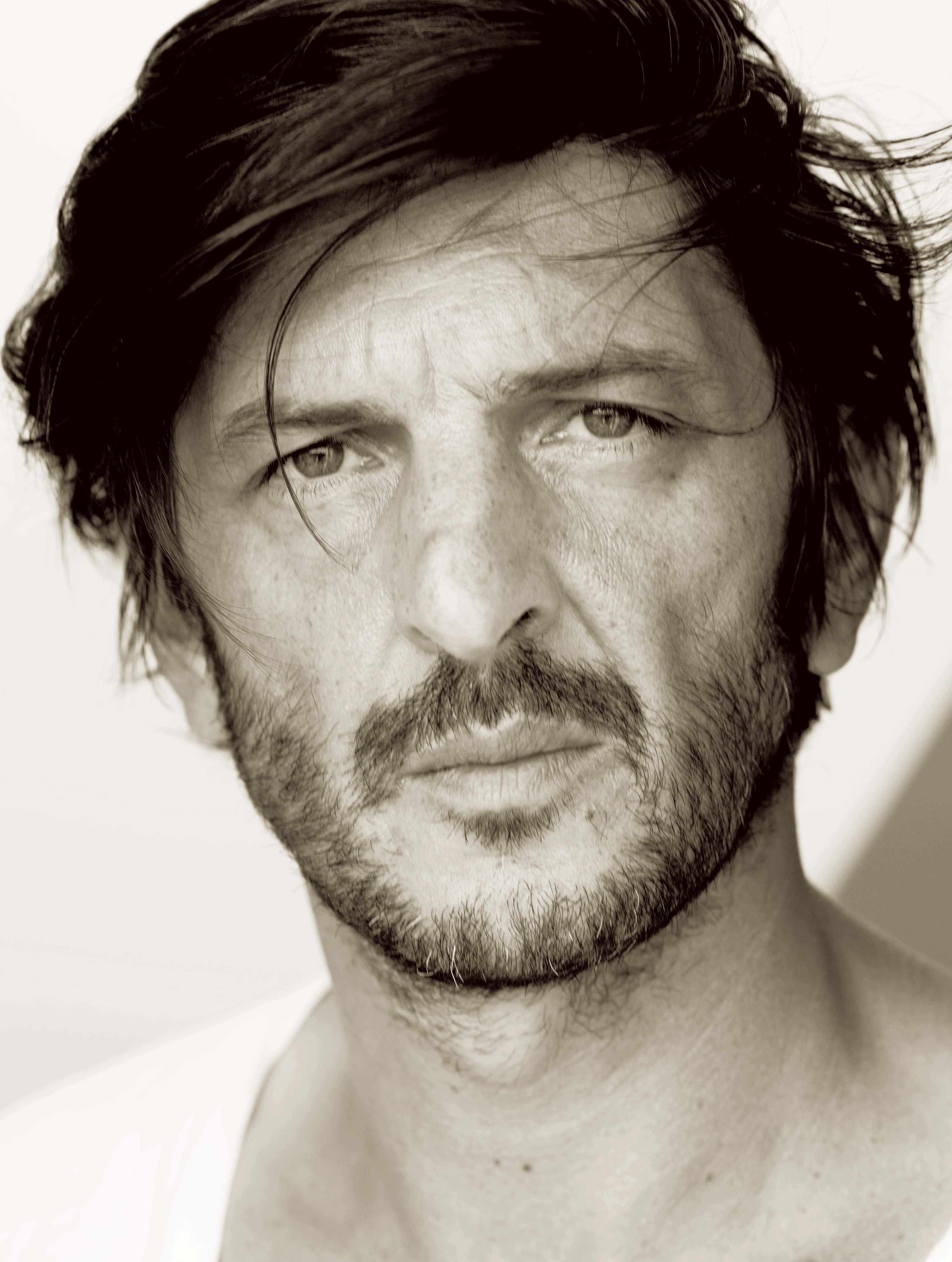 actor Raphael Roger Levy large photo