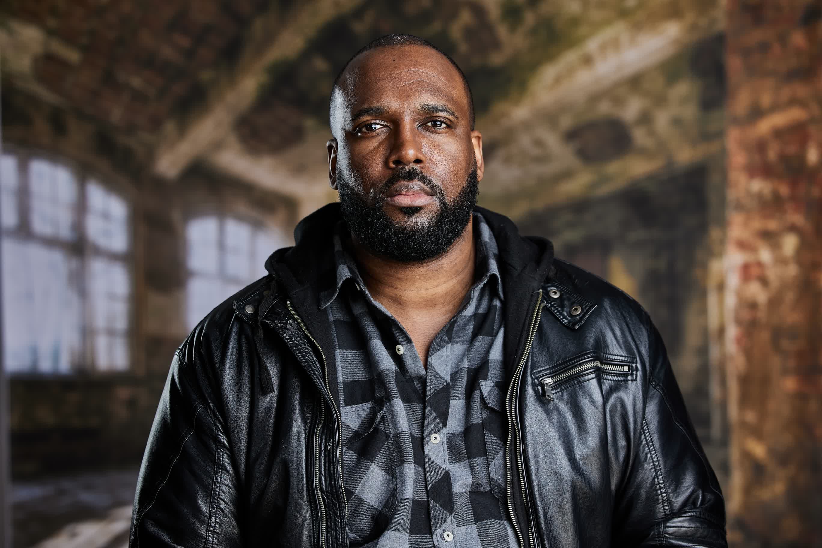 actor Sean Simms large photo