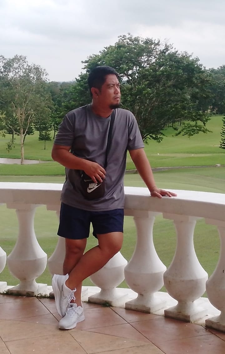 actor Alman Dela Fuente large photo