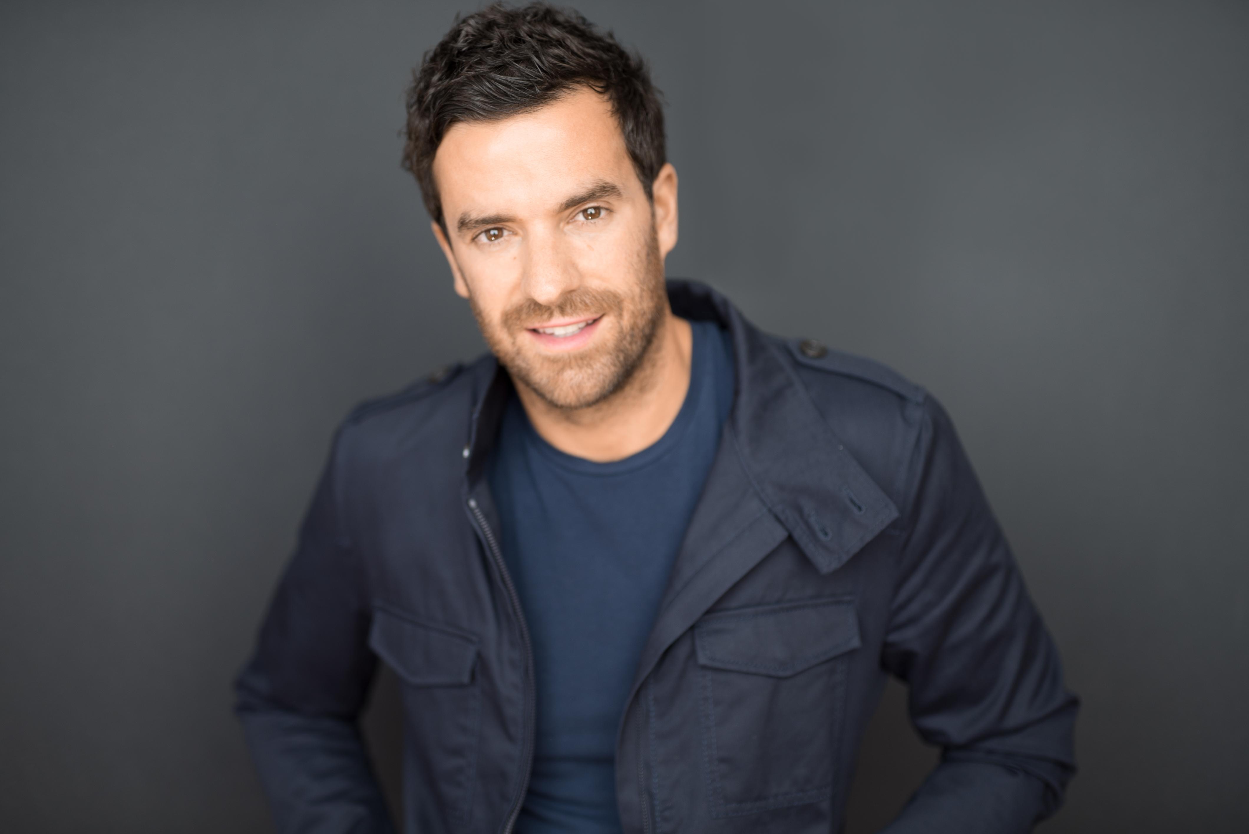 actor Christopher Farrell large photo