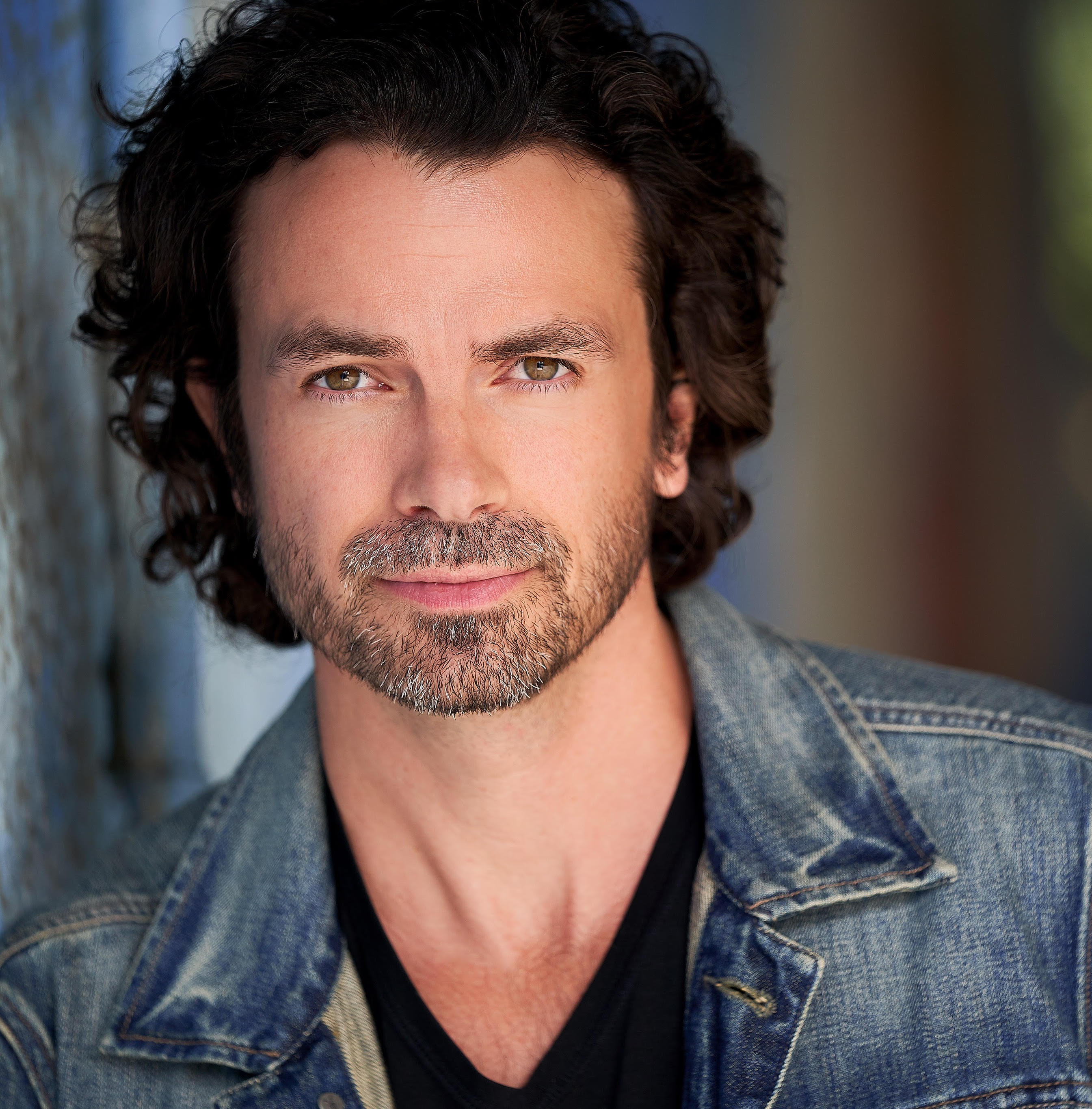 actor Daniel Hall large photo