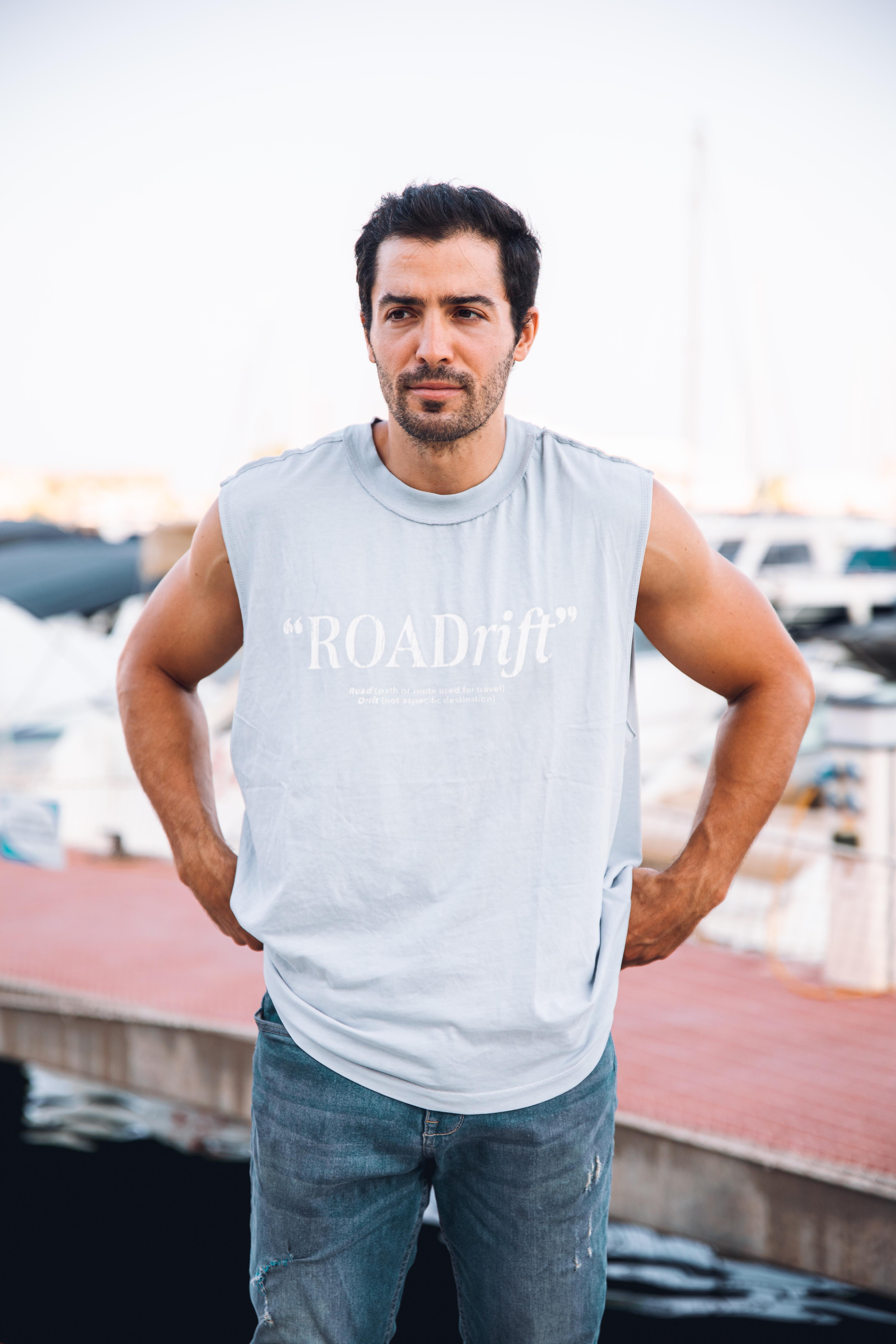 actor Daniel Aguilera large photo