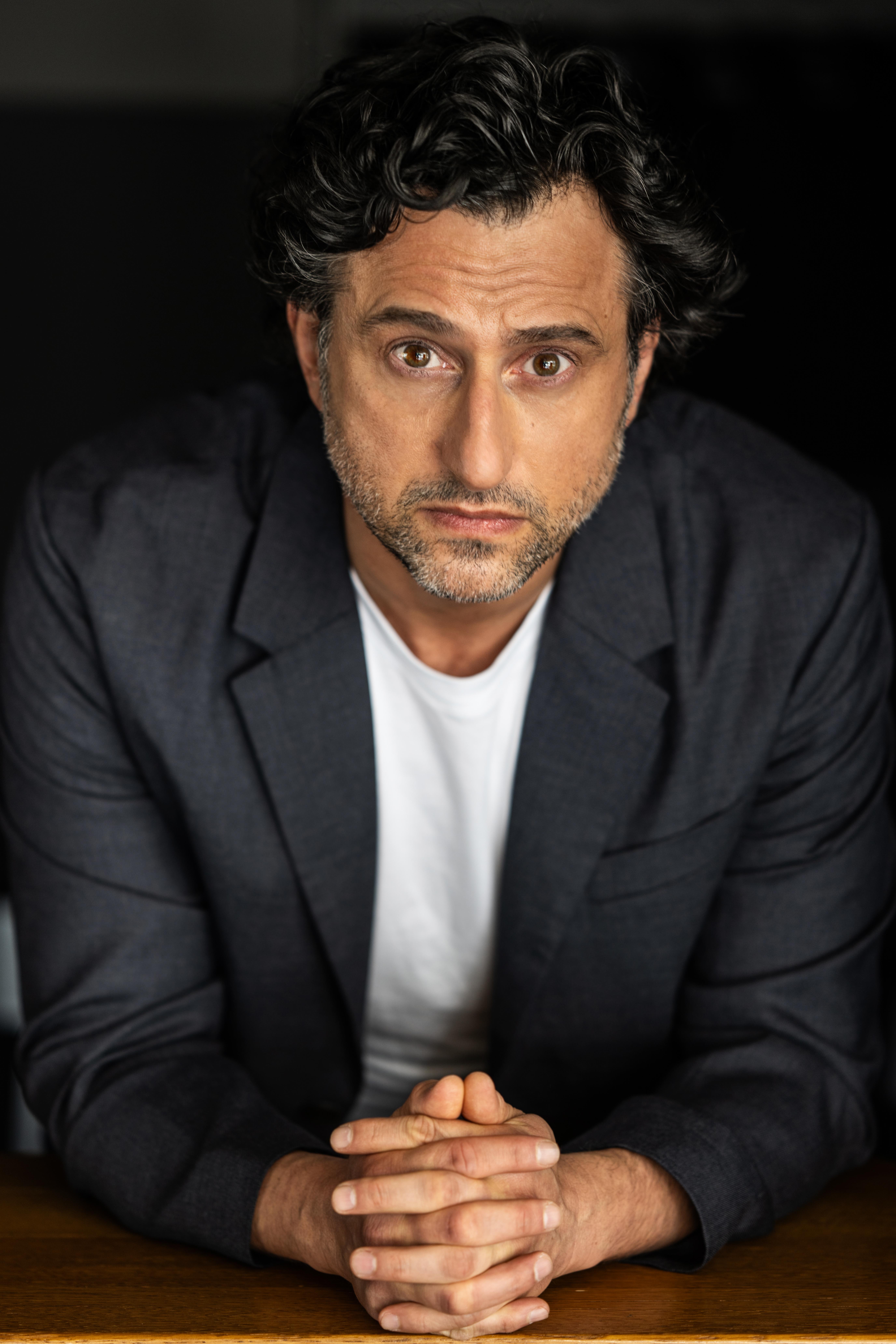 actor Serkan Kaya large photo