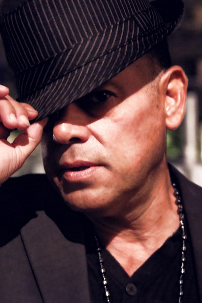 actor Chris Villa large photo