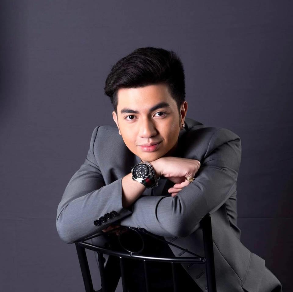 actor LA Santos large photo