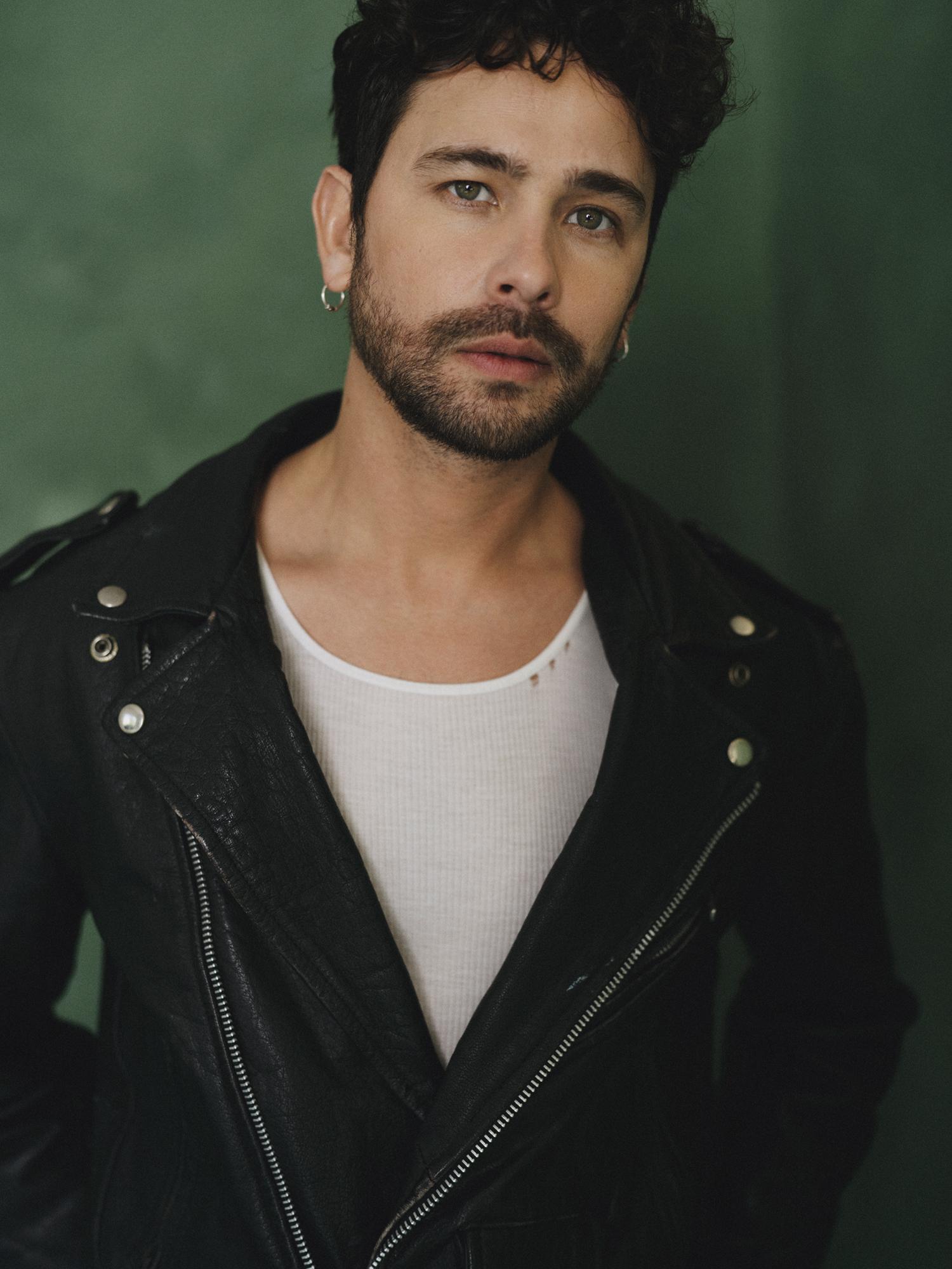 actor Héctor Medina large photo