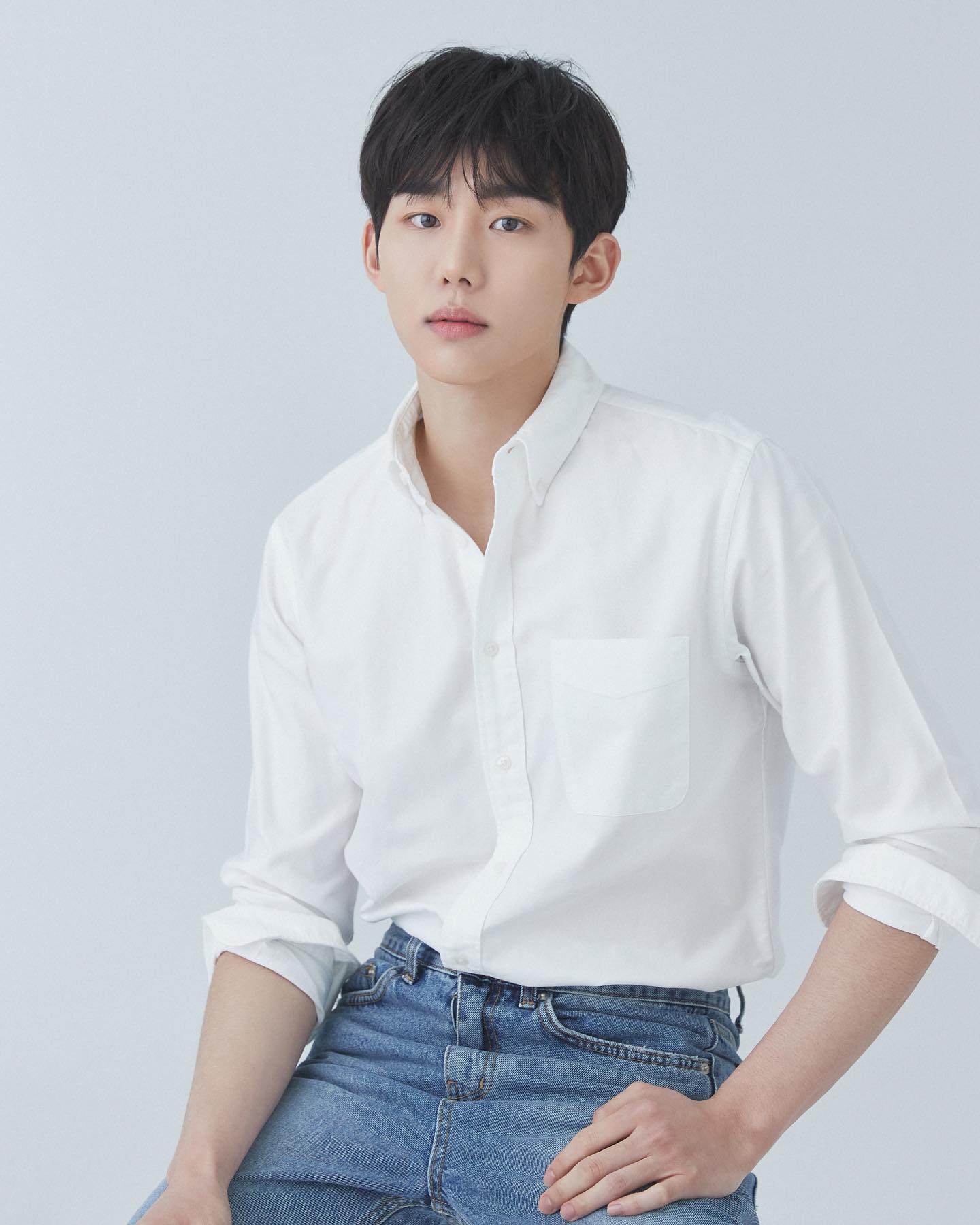 actor Bum June Seo large photo