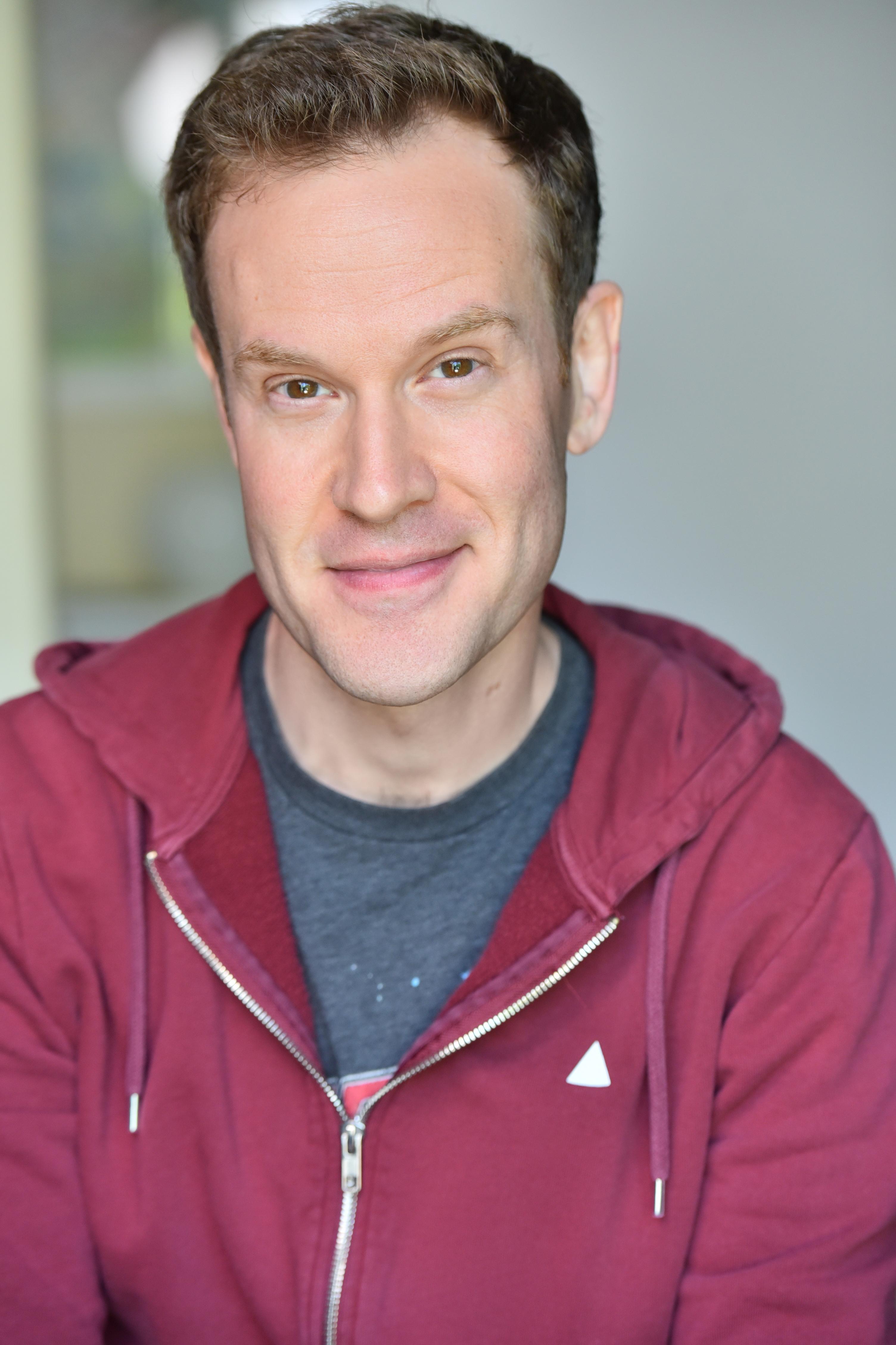 actor Tom Becker large photo