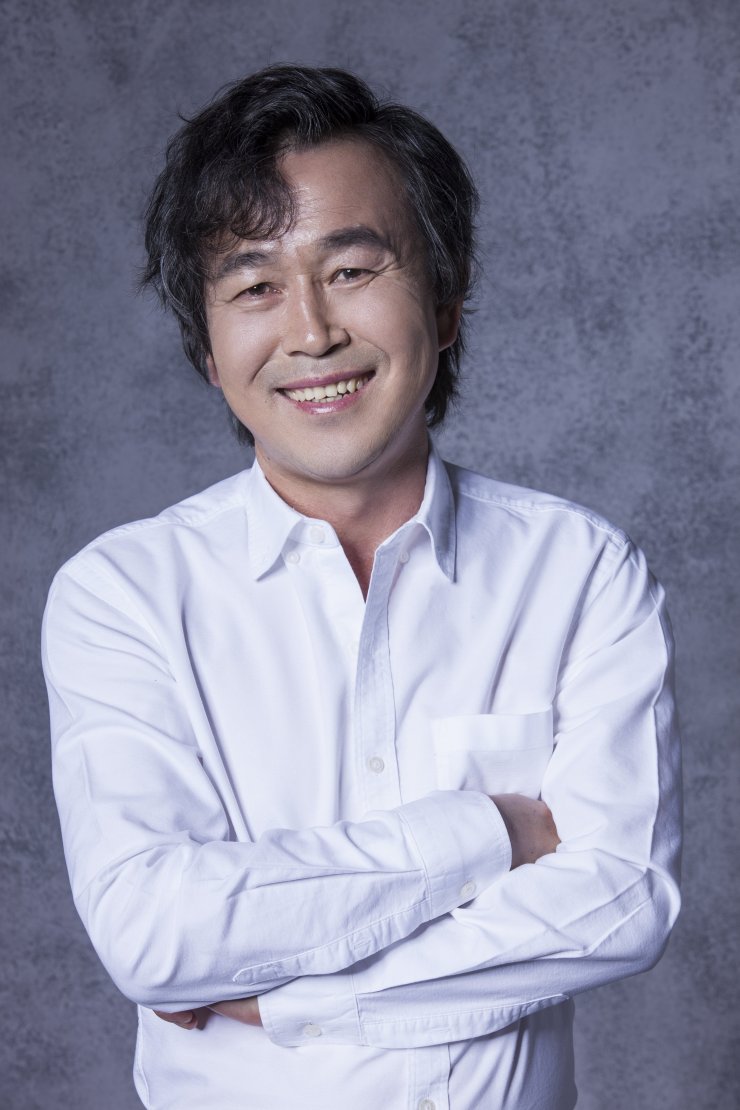 actor Choong-seon Park large photo