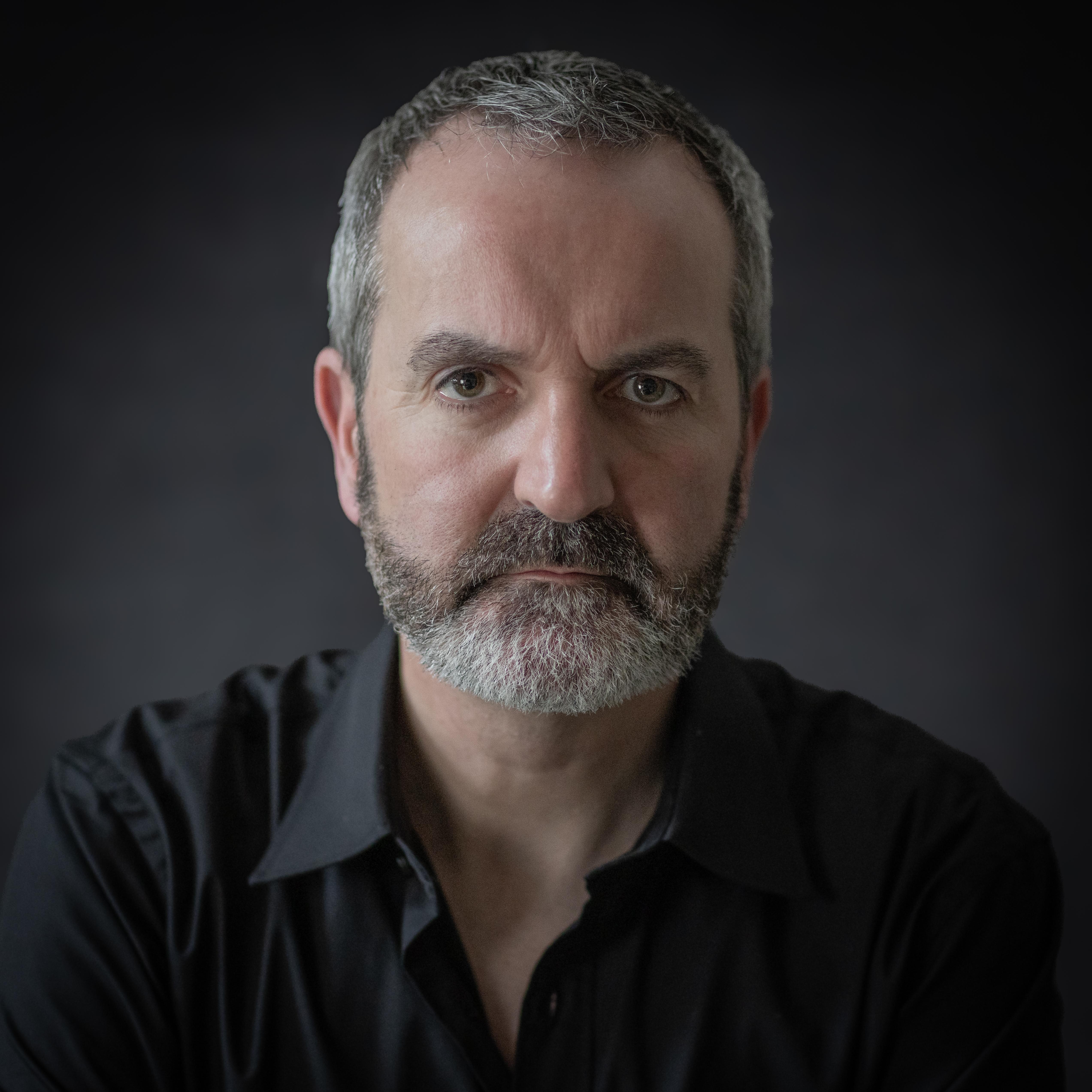 actor Ian Dillon large photo