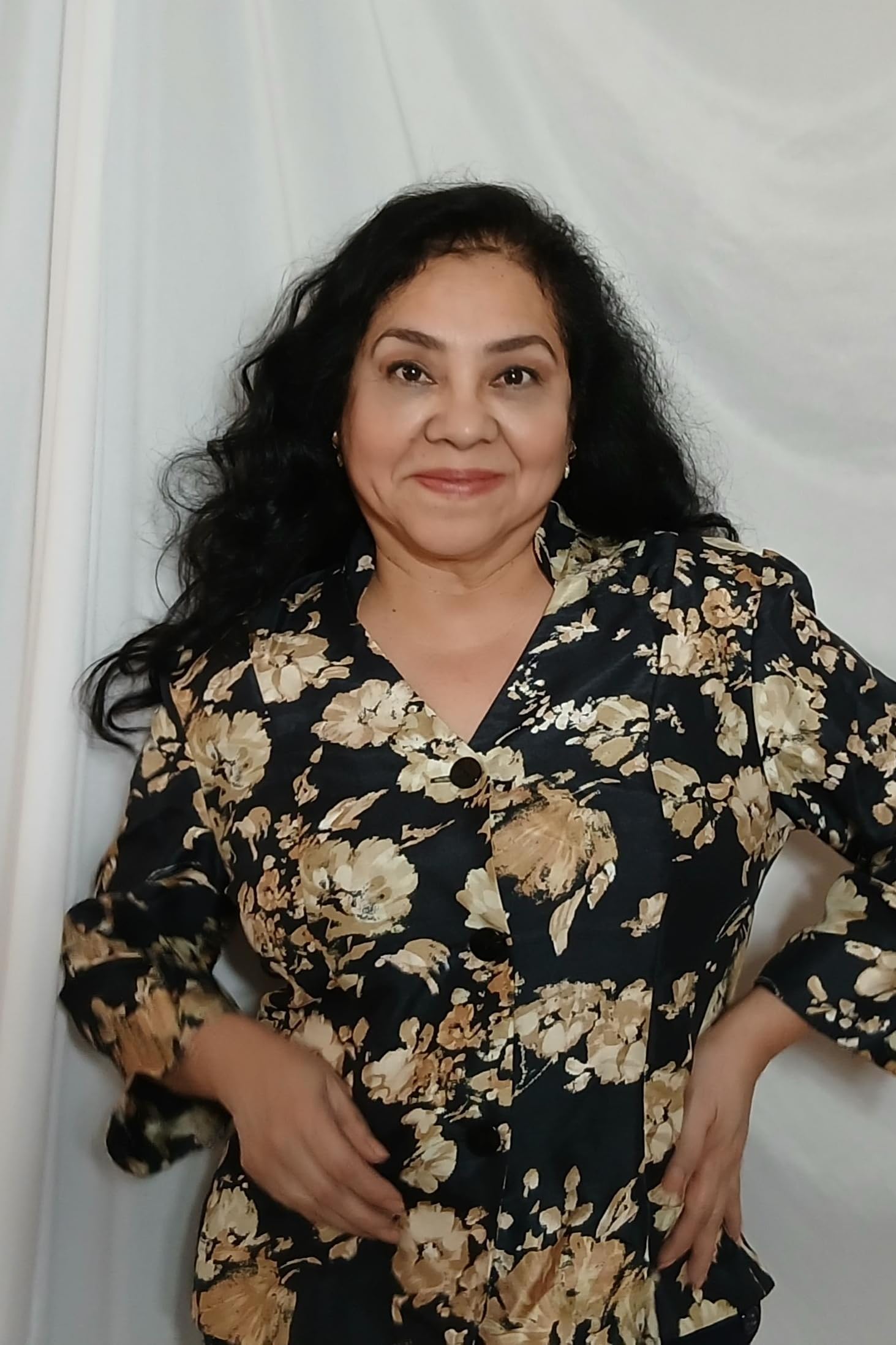 actor Lety Grey large photo