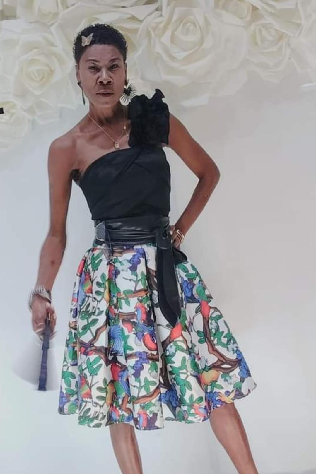 actor Tara Robinson large photo