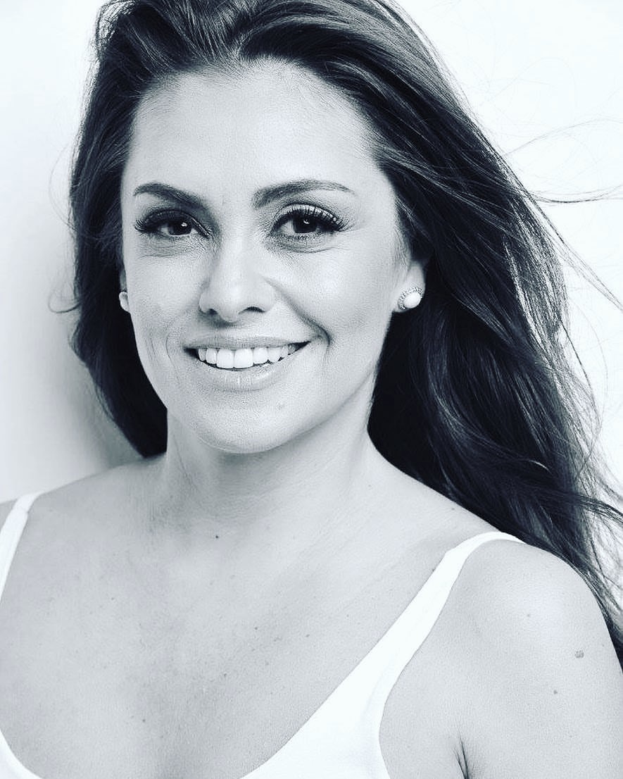 actor Renata Bras large photo