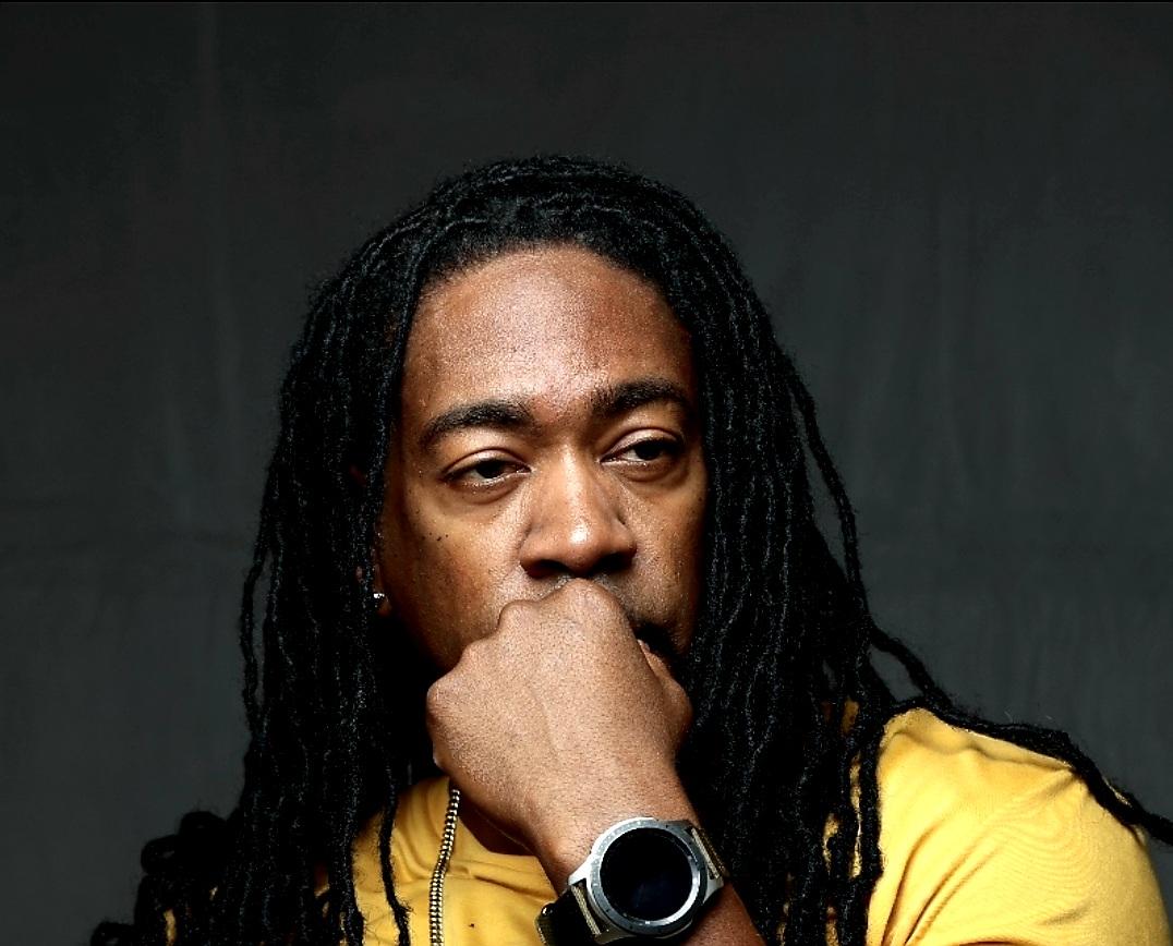 actor Tellis McLin large photo