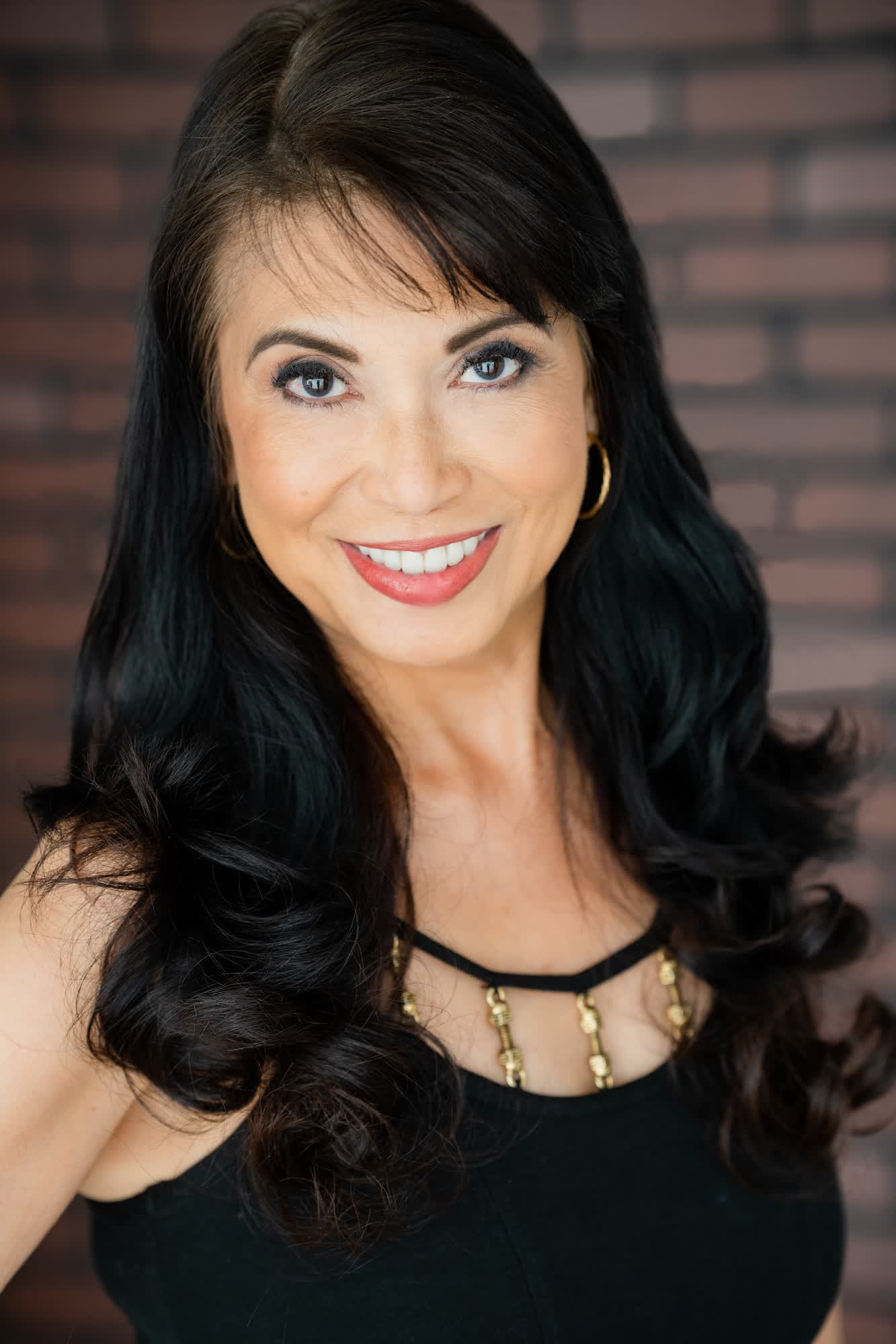 actor Gigette Reyes large photo