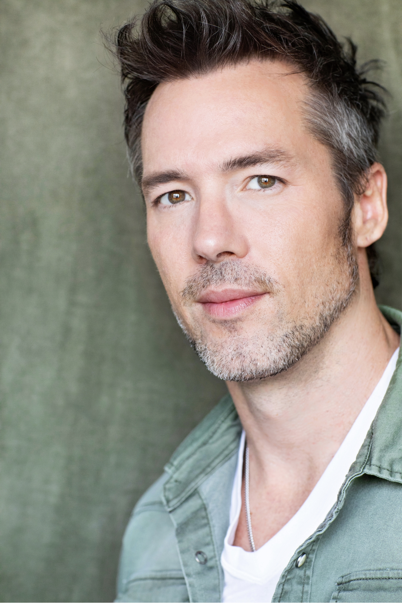 actor Dustyn Gulledge large photo