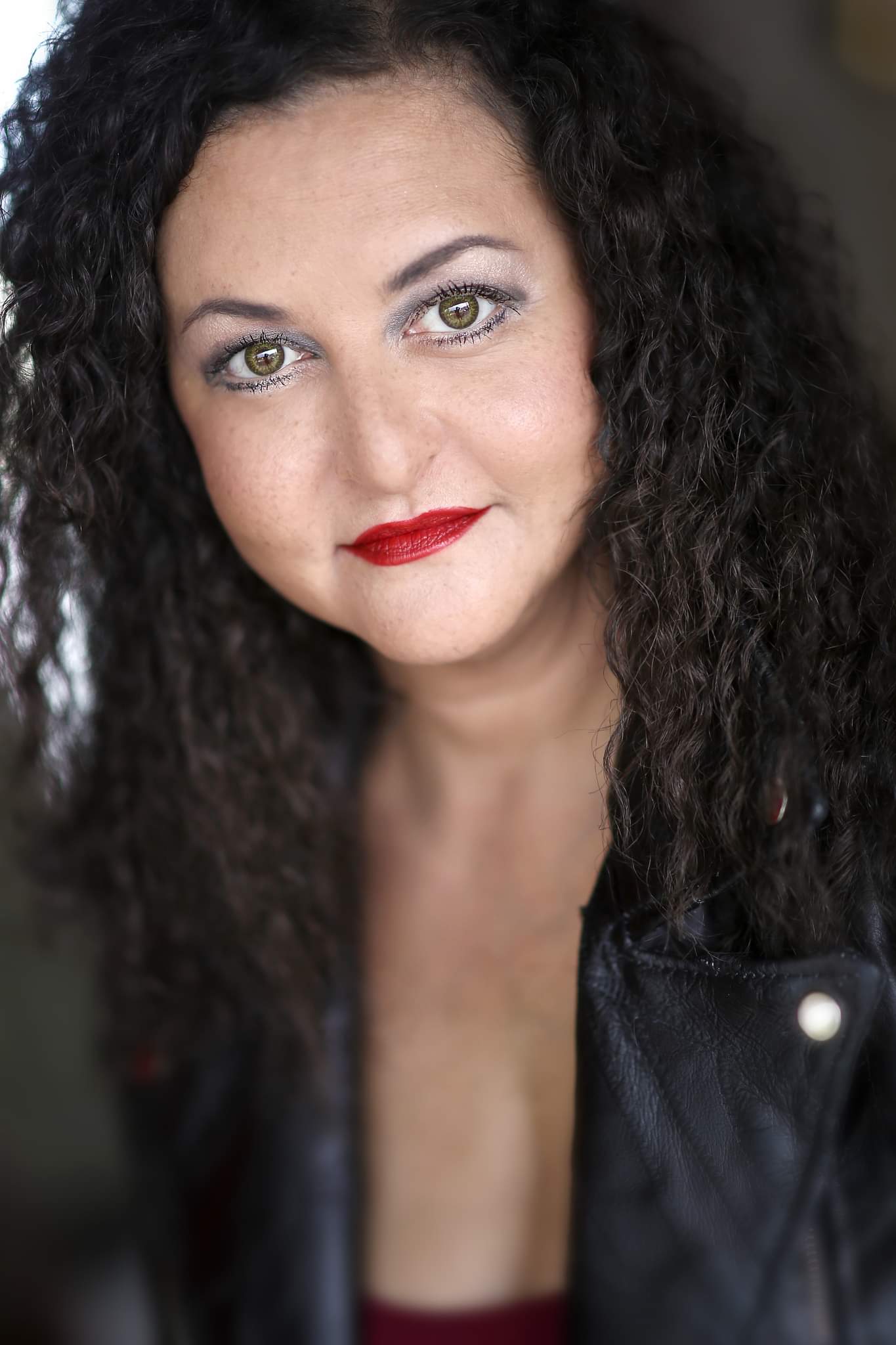 actor Serena Salieri large photo