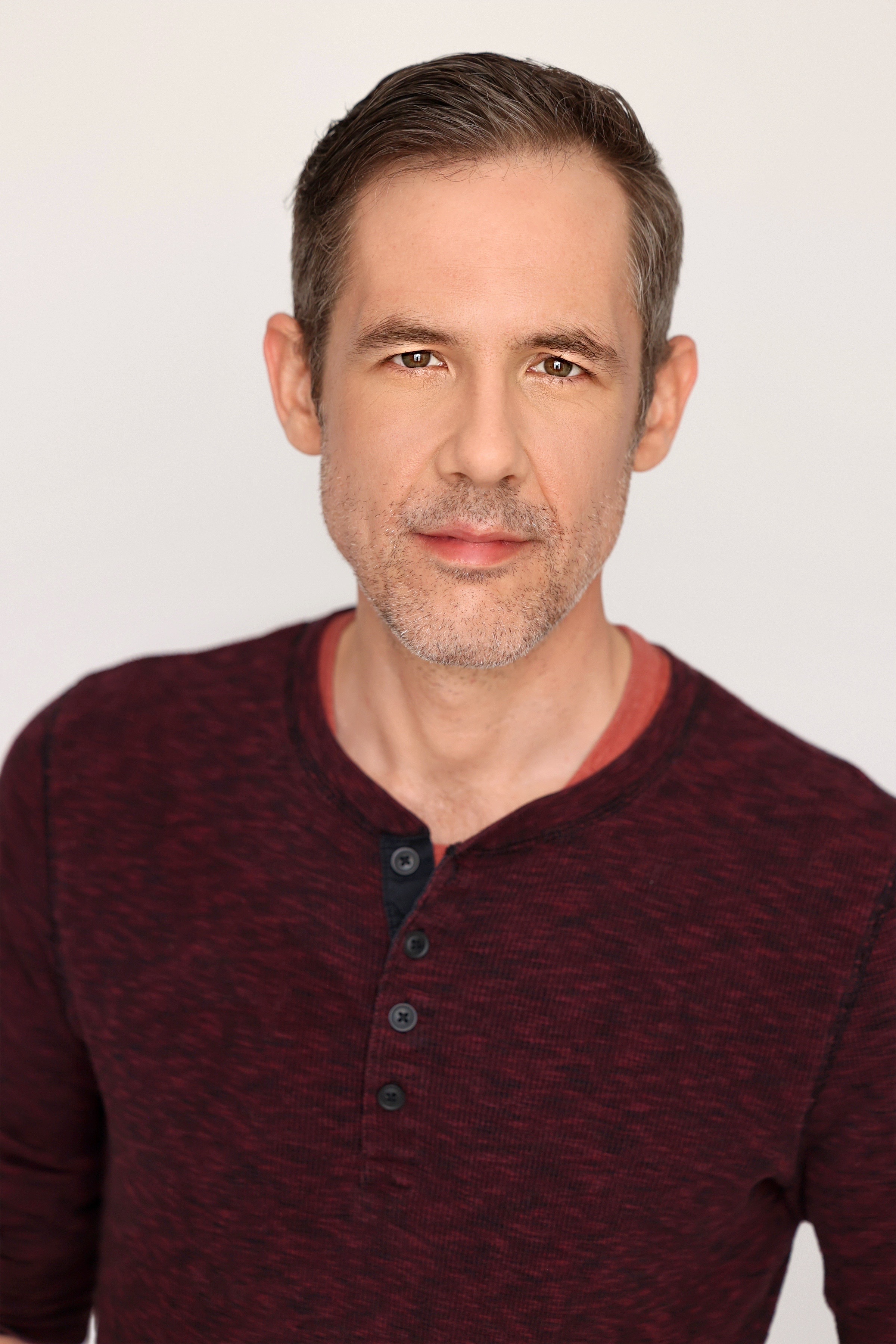 actor Chris Gardner large photo