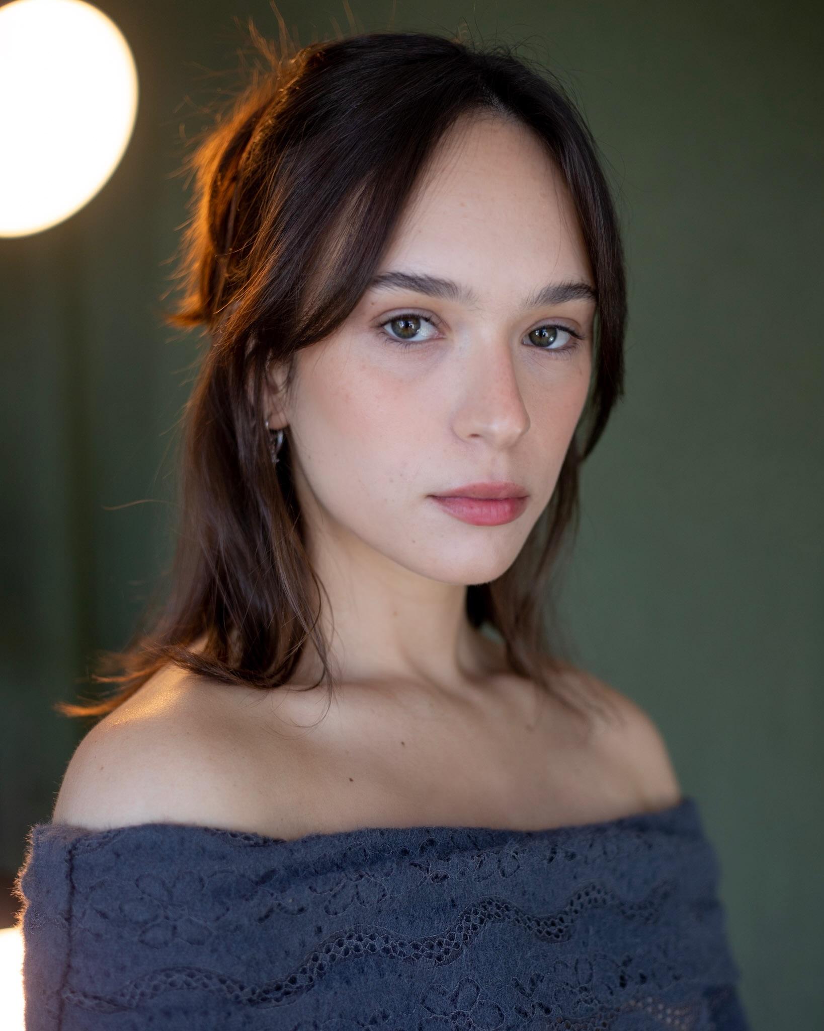 actor Gaia Brooks large photo