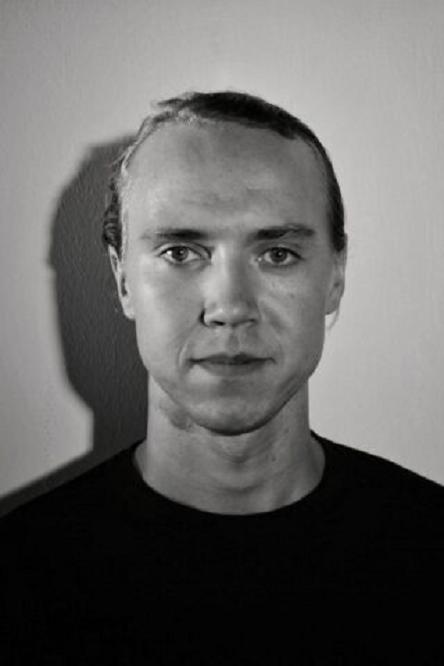 actor Ursel Tilk large photo