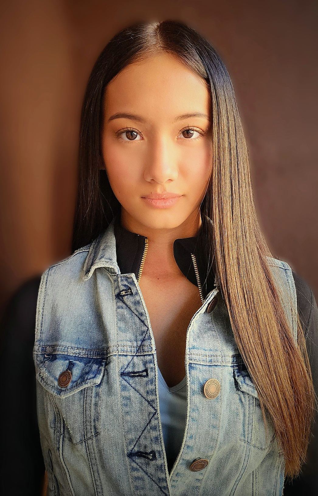 actor Alessandra Liu large photo