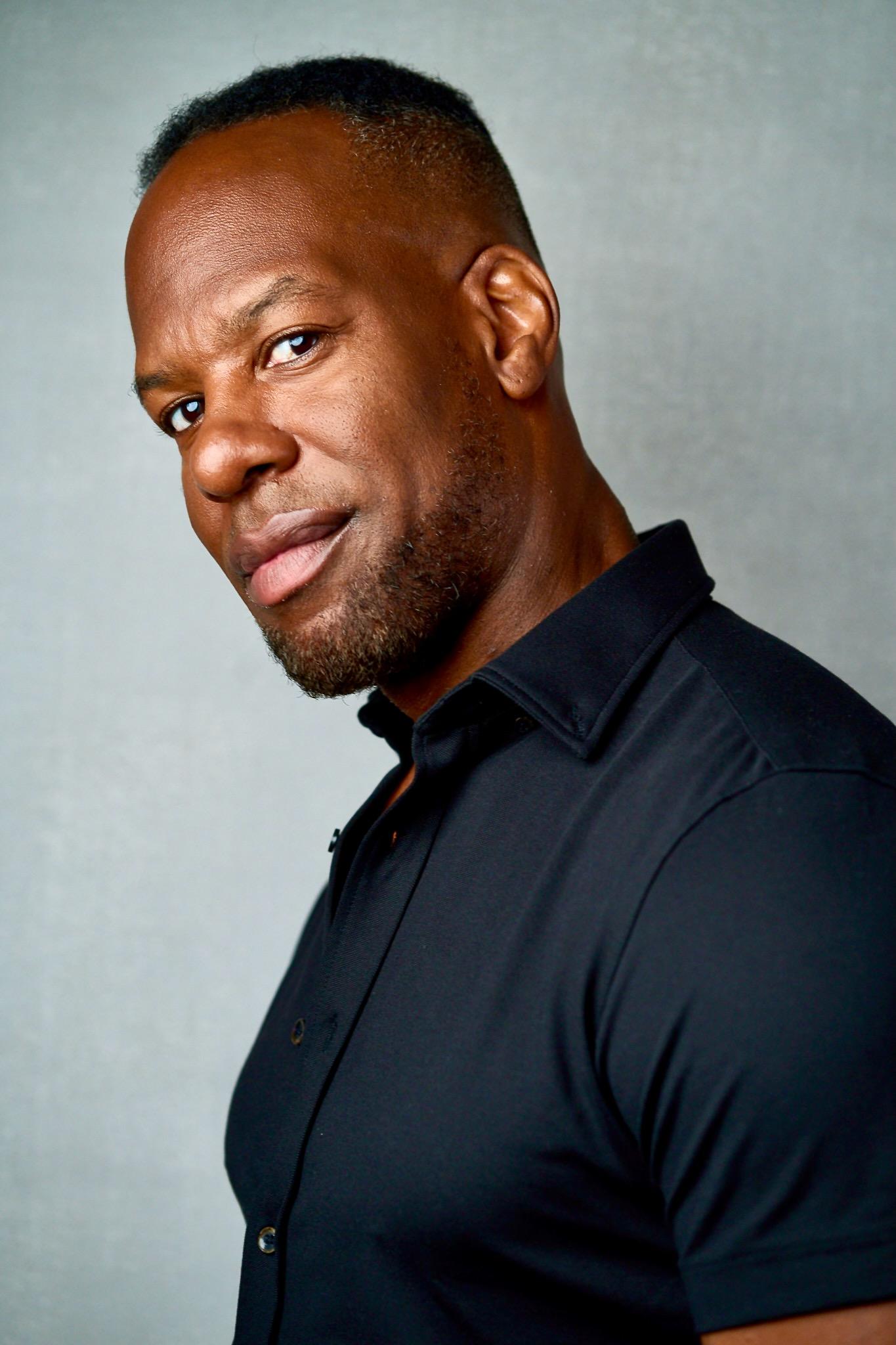 actor Michael Shaun Sandy large photo