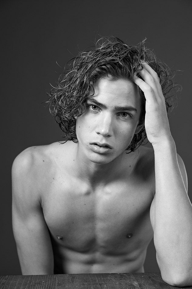 actor Sebastián García large photo