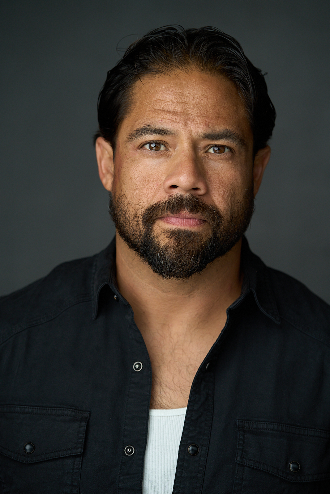 actor Hector Becerra large photo