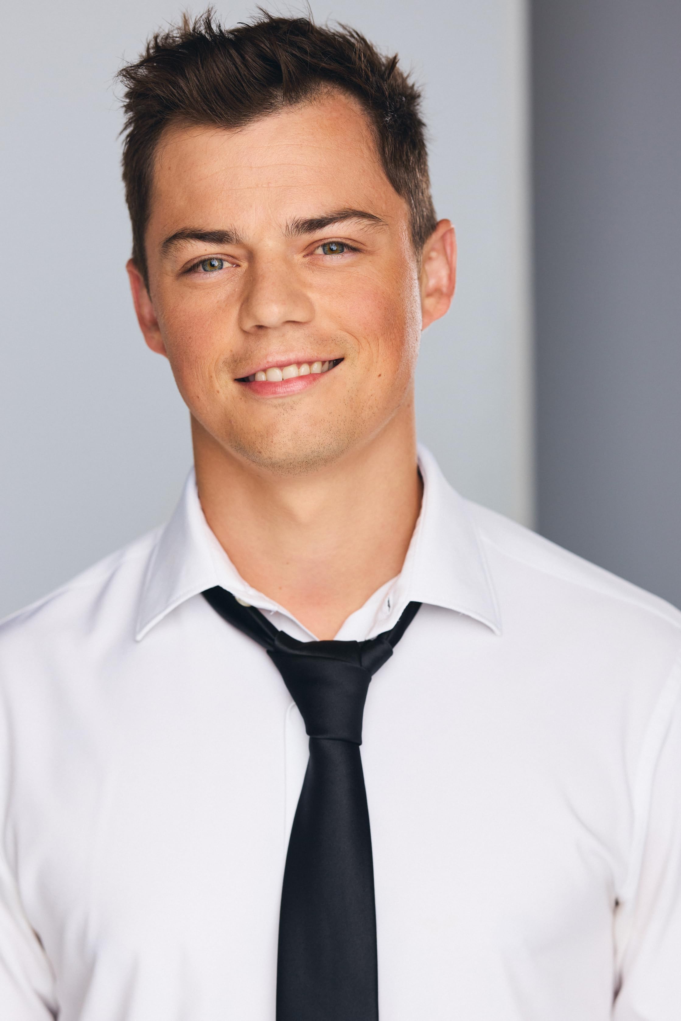 actor Dillon Peyerk large photo