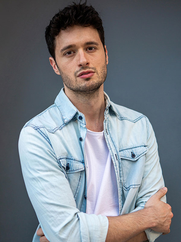 actor Emmanuel Medina large photo