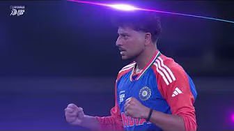 Kuldeep Yadav gets the scalp of Saim Ayub! | India vs Pakistan | DP World Asia Cup 2025 Final