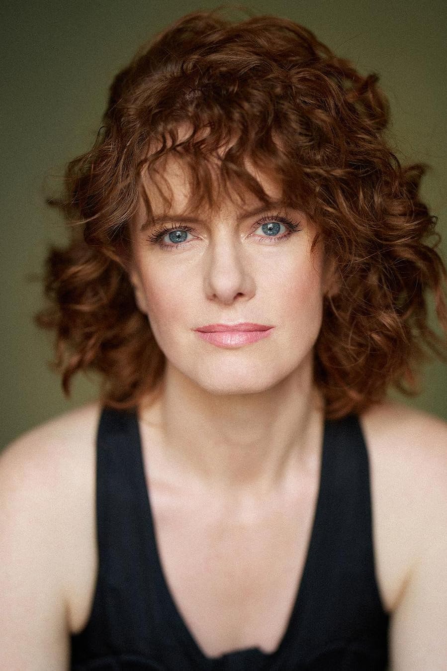 actor Elle Attson large photo