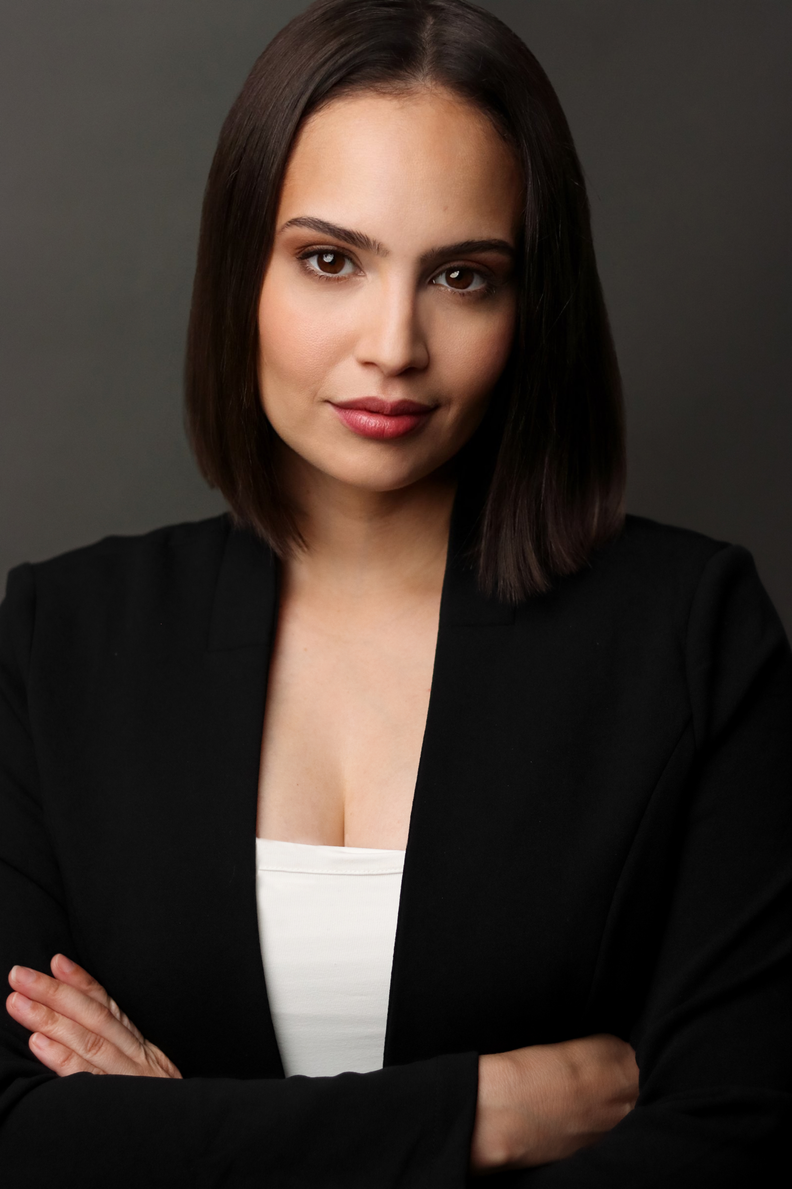 actor Alexia Aldebol large photo