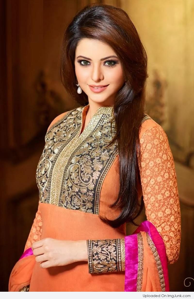 actor Aamna Sharif large photo