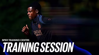 LA CHAMPIONS TORNA A SAN SIRO π L'ALLENAMENTO DEI NERAZZURRI IN VISTA DI INTER-SLAVIA PRAGA π₯ background