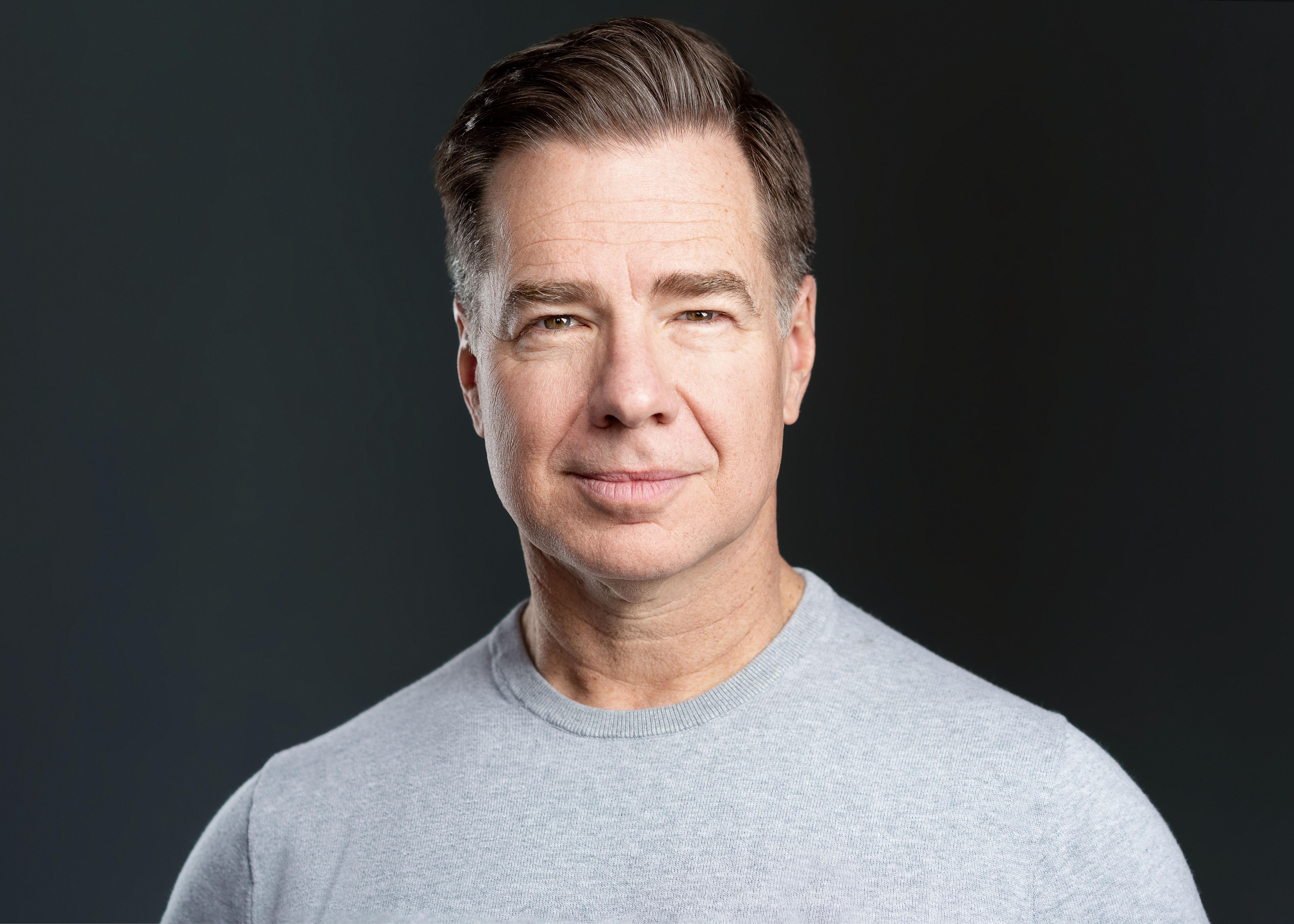 actor Robert Bigley large photo