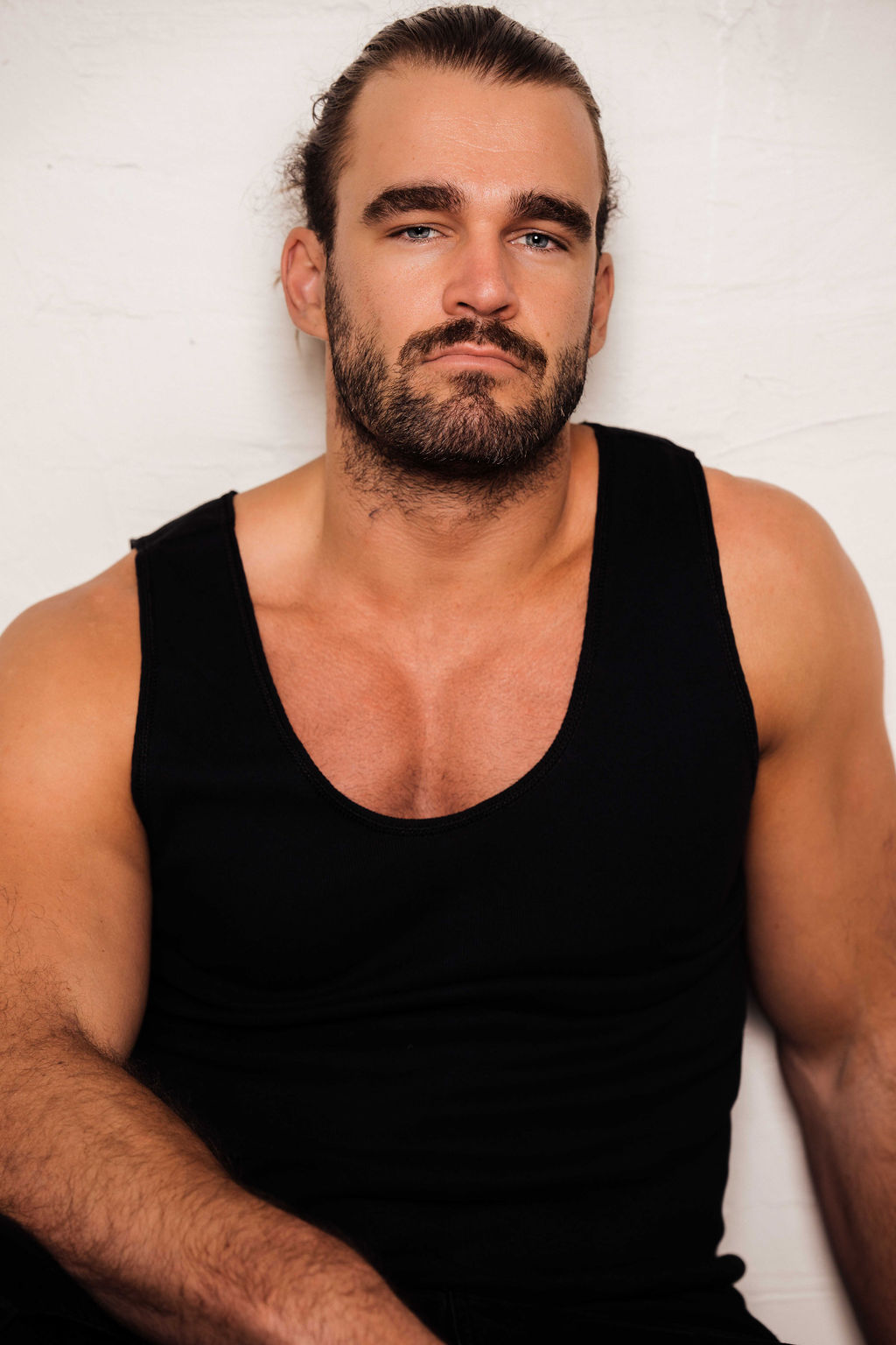 actor Mitchell Slater large photo