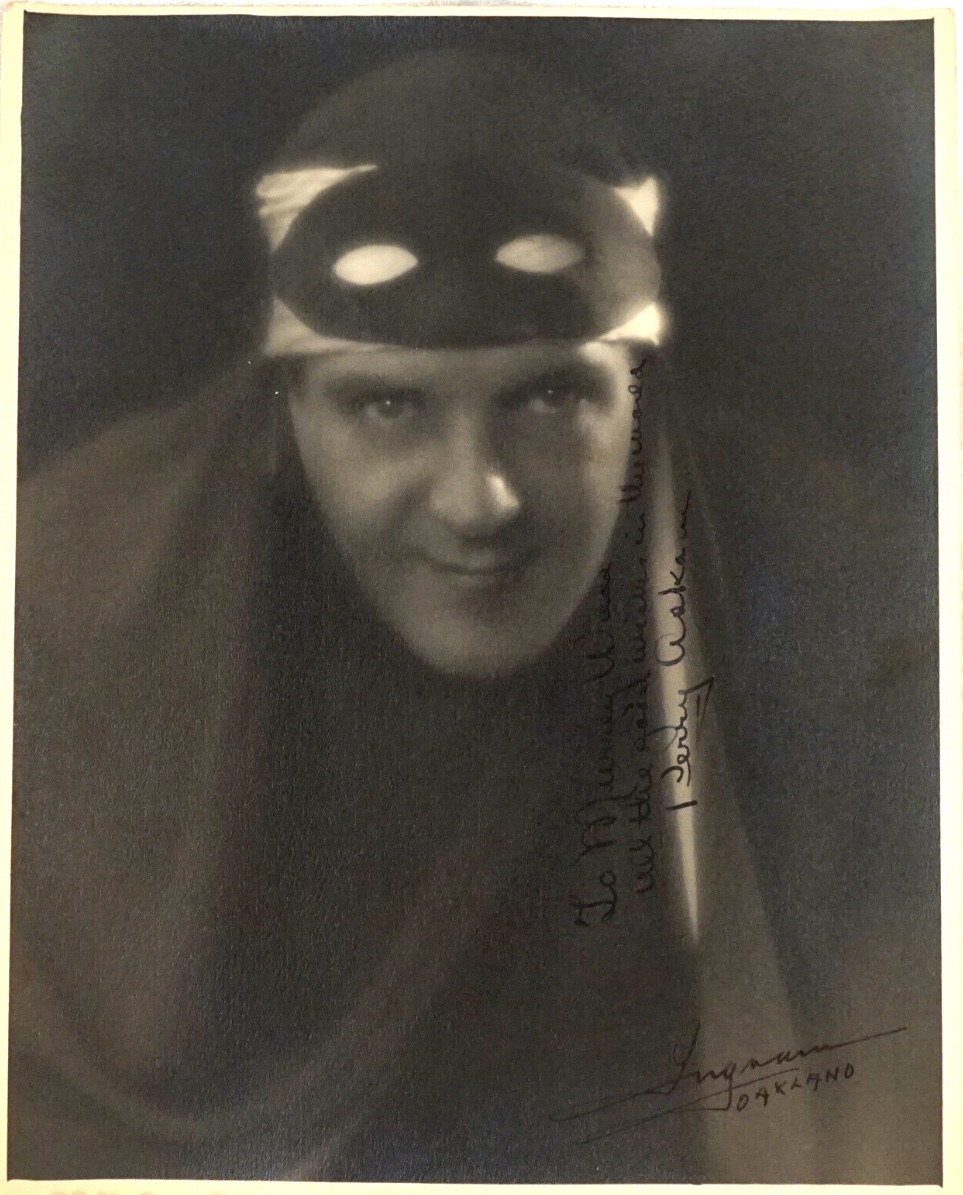 actor Perry Askam large photo