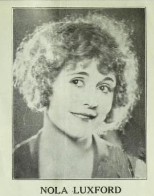 actor Nola Luxford large photo