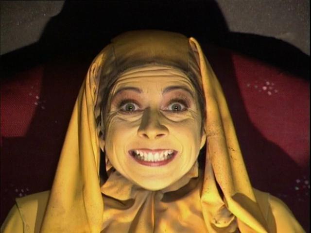 actor Sally Owen large photo