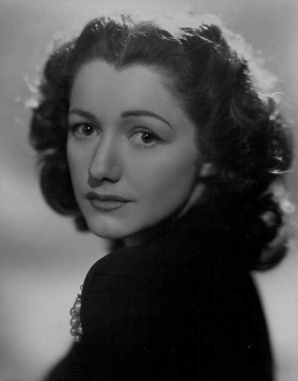 actor Janet Barrett large photo