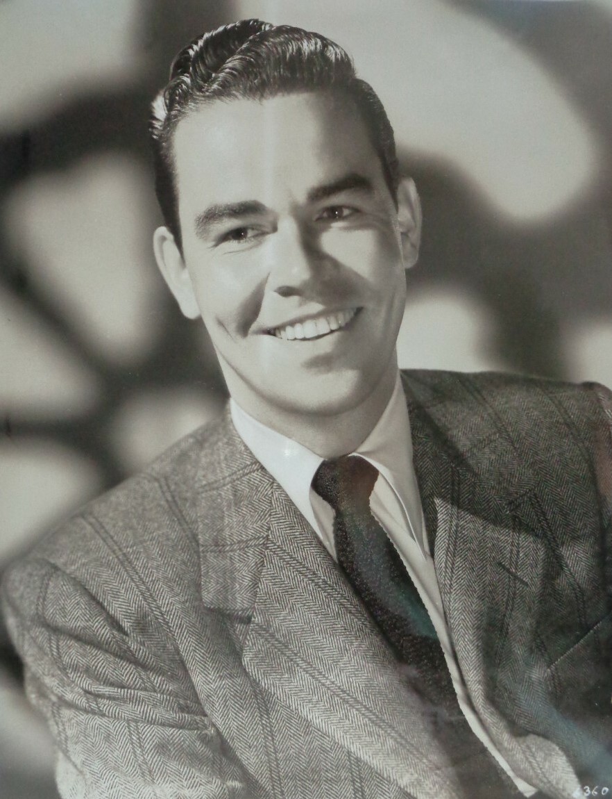 actor Dean Murphy large photo