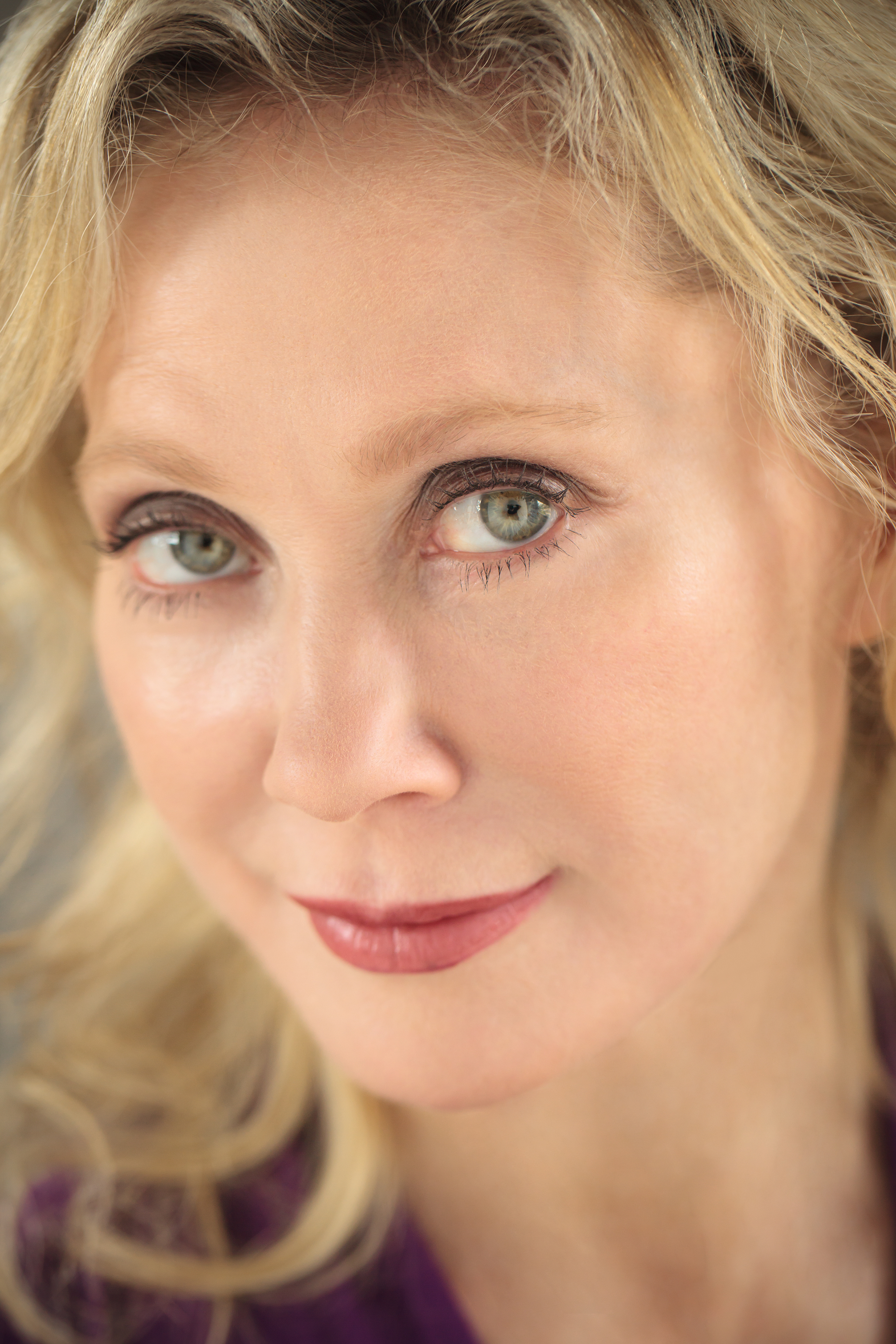 actor Catherine Johnson large photo