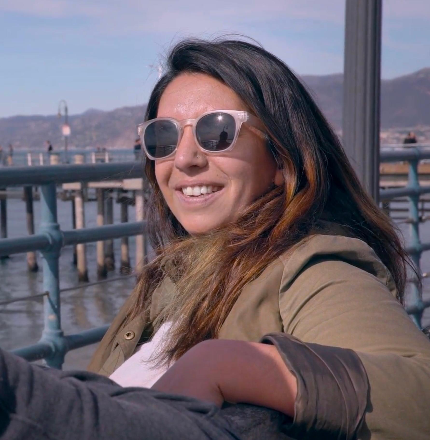 actor Devyani Saltzman large photo